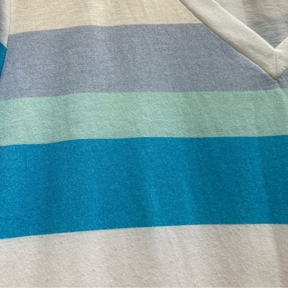 Unbranded two piece striped pajamas, size XL - Picture 4 of 15